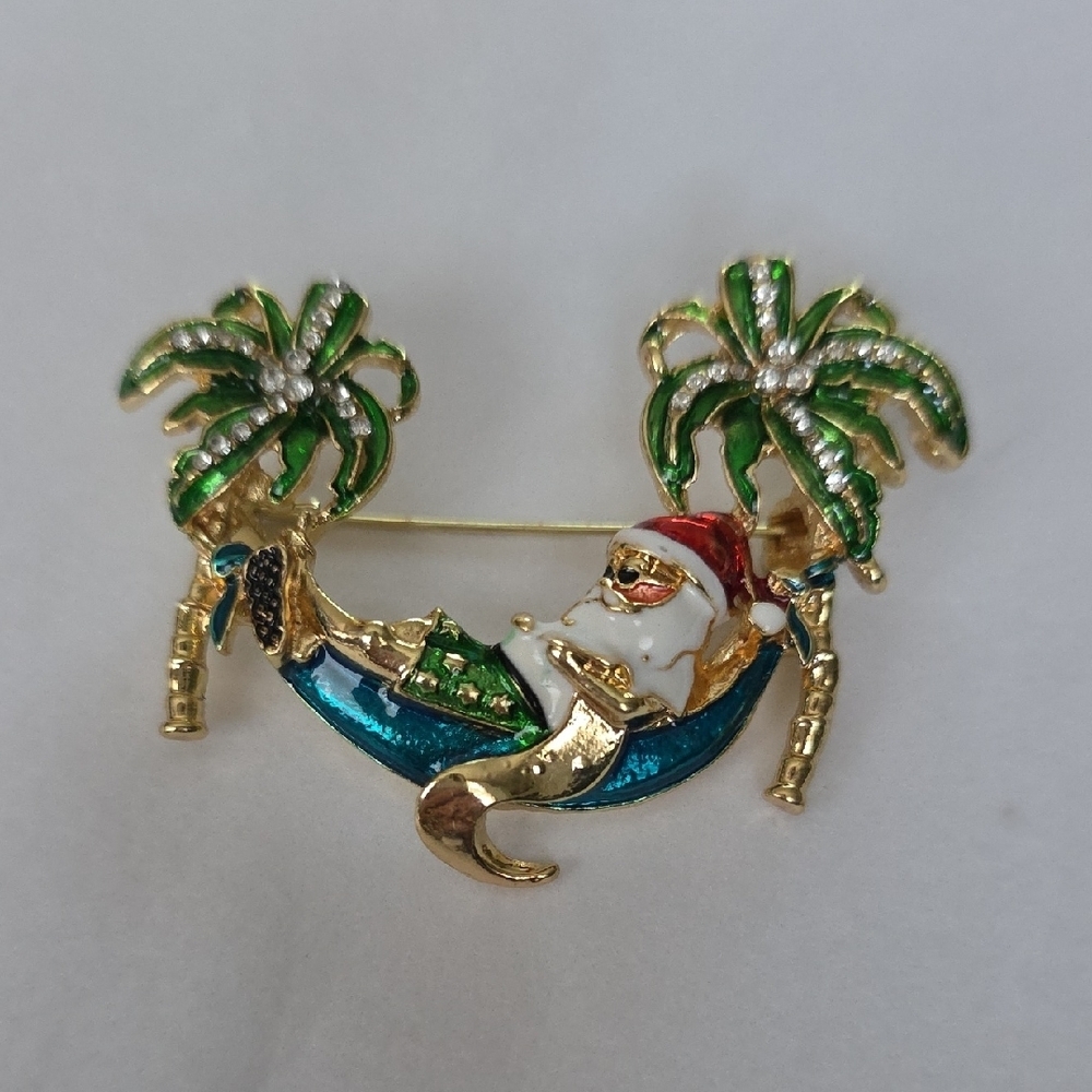 Santa-in-a-Hammock brooch! 🎅🌴Limited Quantity